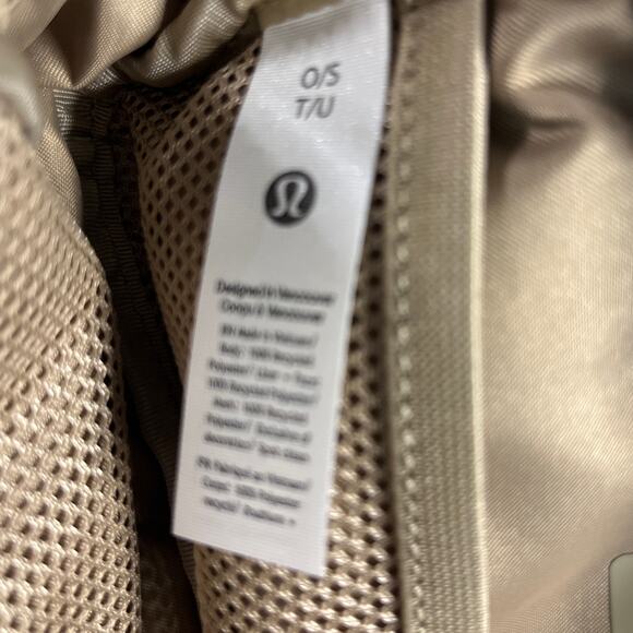 Everywhere Belt Bag with Long Strap 1L Pride Sheer Oak - Picture 6 of 8